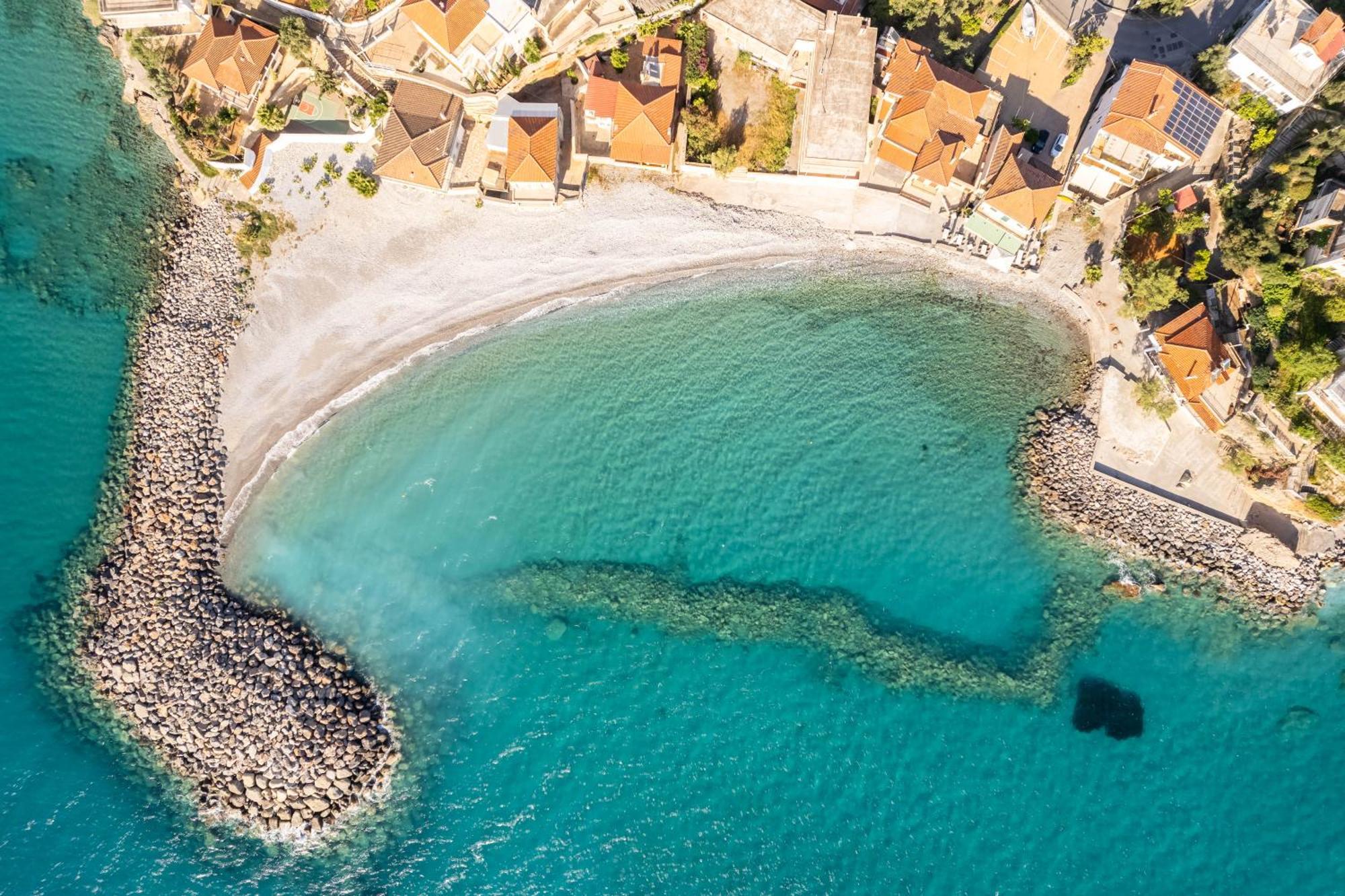 Вилла Avia Seaview Getaway - Konstantina'S Hidden Haven Каламата Экстерьер фото